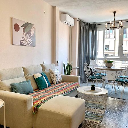 Centrally-Located, Spacious Flat At Historic Centre & Short Walk To Beach Alicante Exterior photo