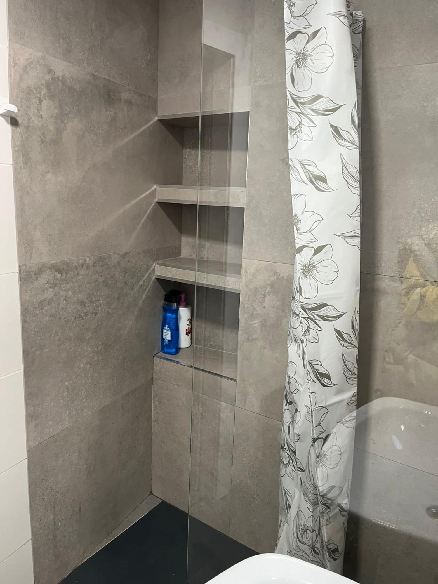 Centrally-Located, Spacious Flat At Historic Centre & Short Walk To Beach Alicante Exterior photo