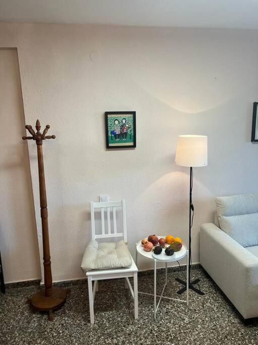 Centrally-Located, Spacious Flat At Historic Centre & Short Walk To Beach Alicante Exterior photo