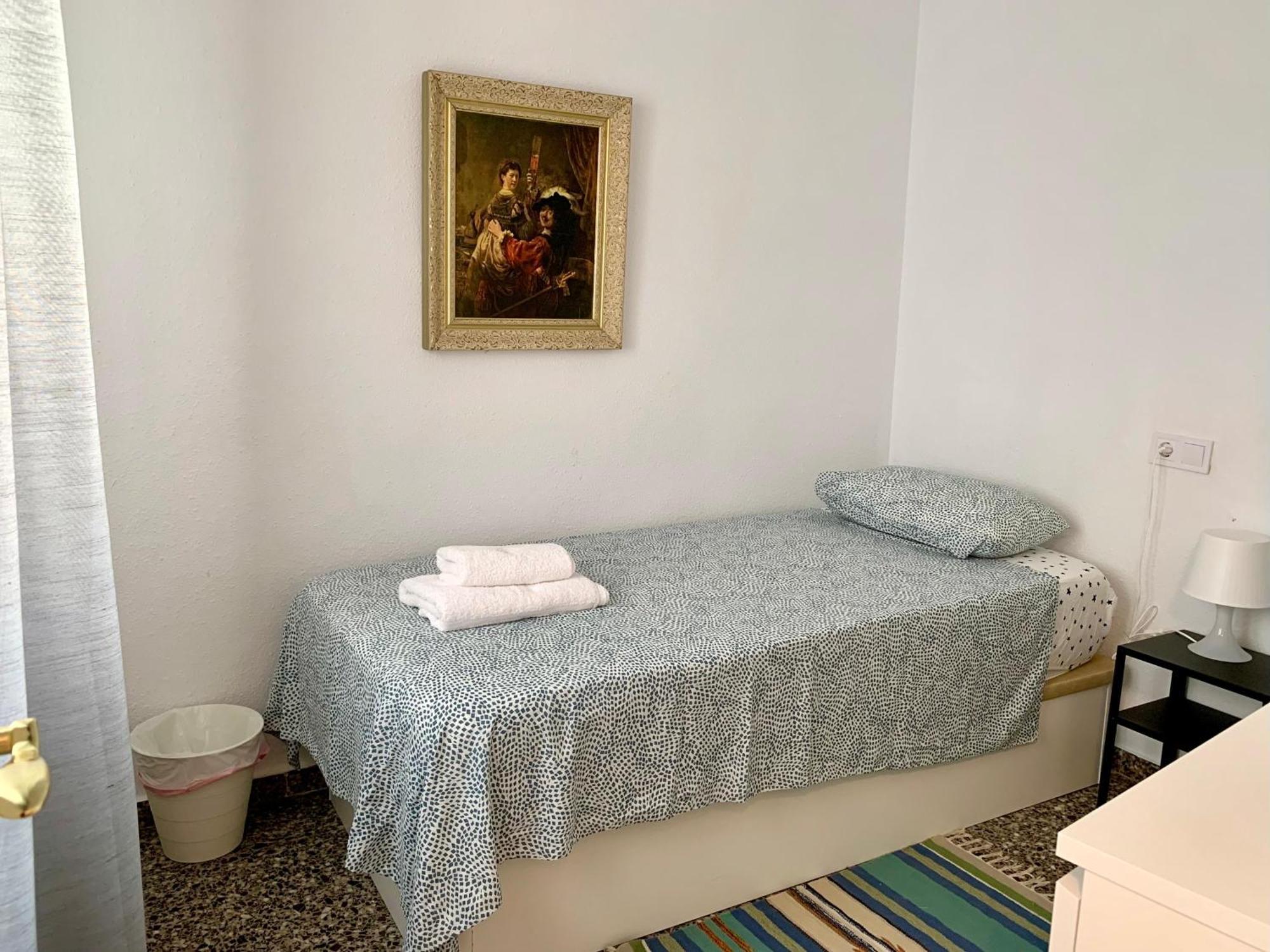 Centrally-Located, Spacious Flat At Historic Centre & Short Walk To Beach Alicante Exterior photo